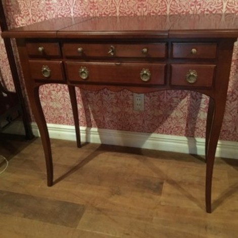 Dressing table 